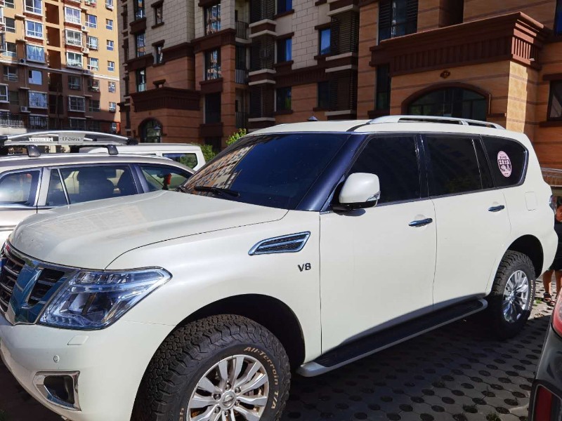 北京19年日产途乐1