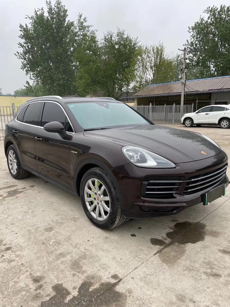 徐州19年保时捷卡宴9