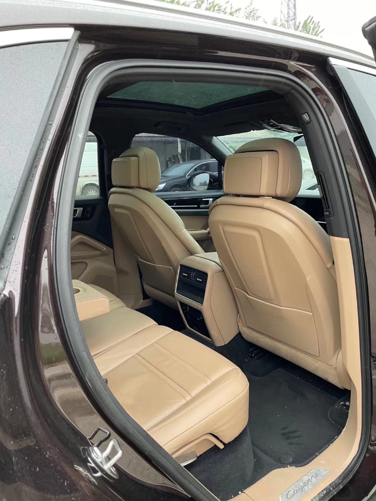 徐州19年保时捷卡宴1