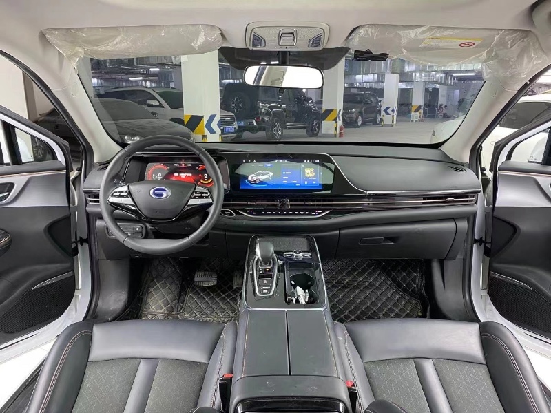 成都20年传祺GA5增程式电动车3