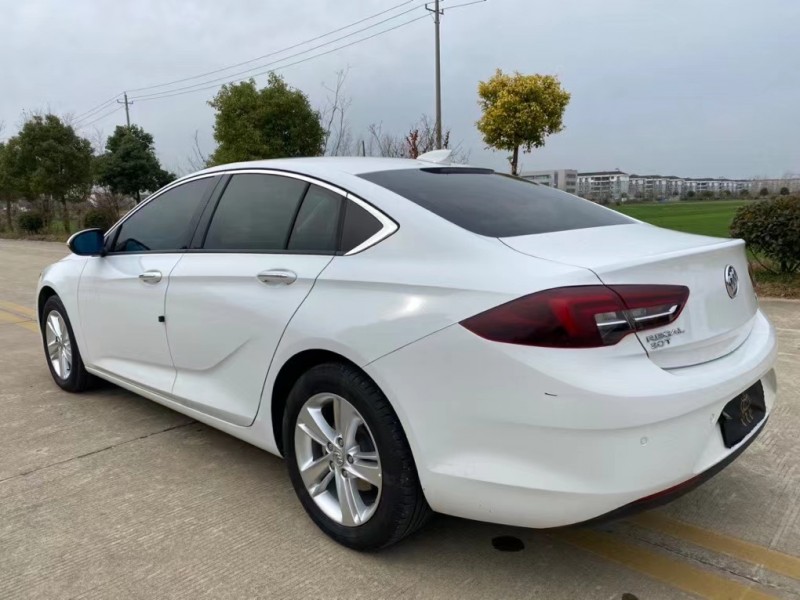 盐城19年别克君威4