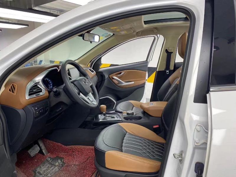 成都17年东南汽车DX76