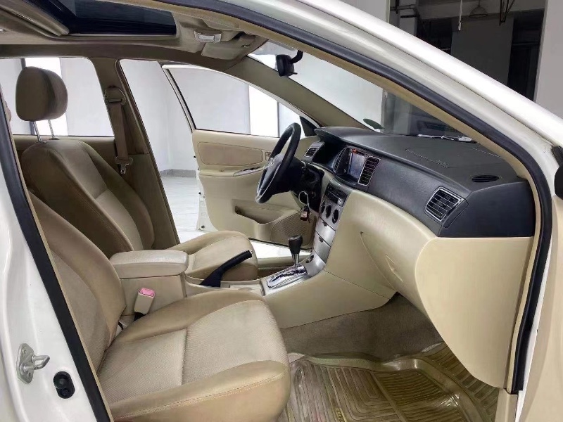 成都13年丰田花冠6