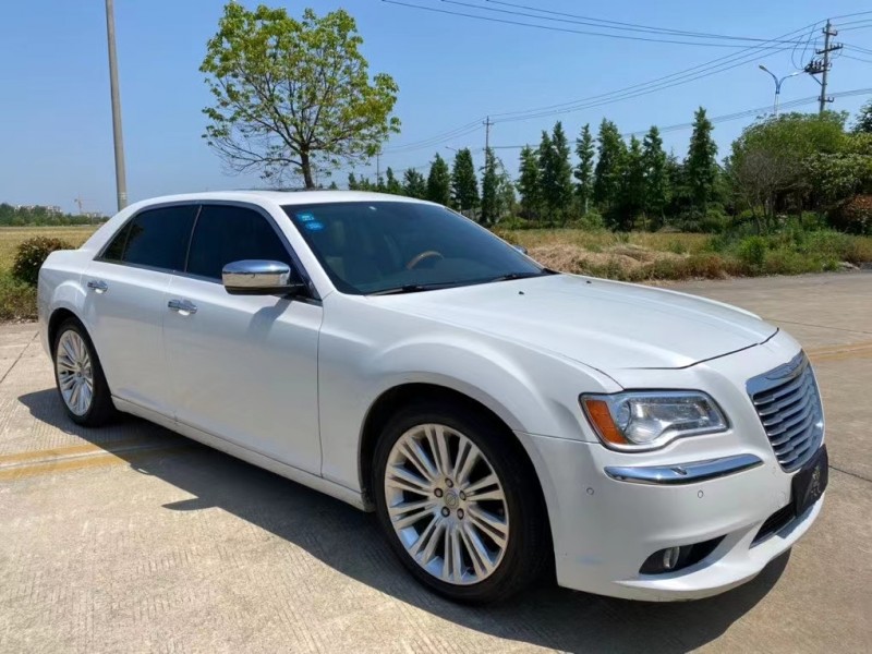 盐城16年克莱斯勒300C2