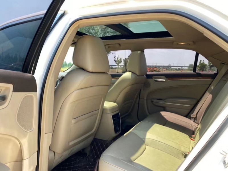 盐城16年克莱斯勒300C6