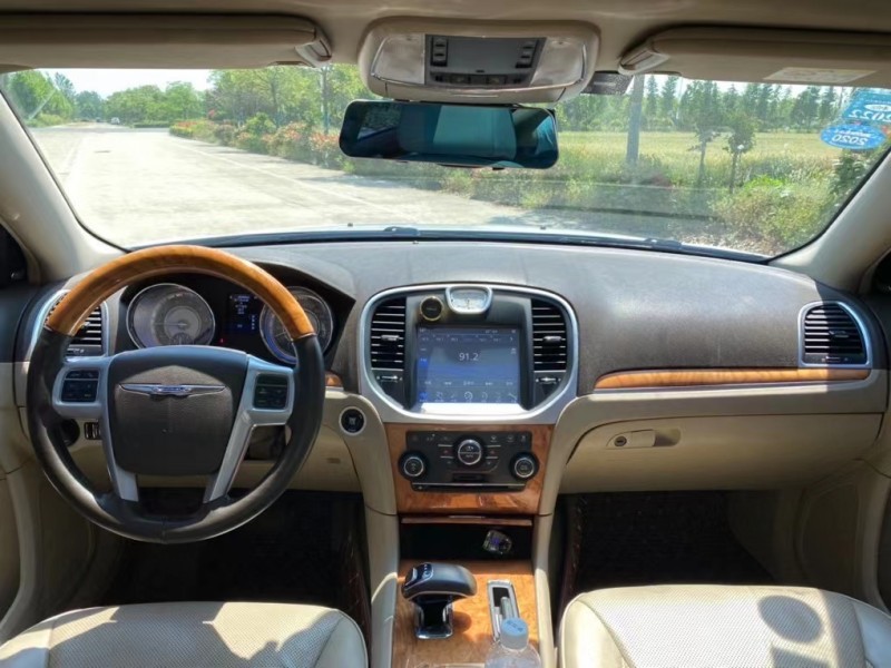 盐城16年克莱斯勒300C7