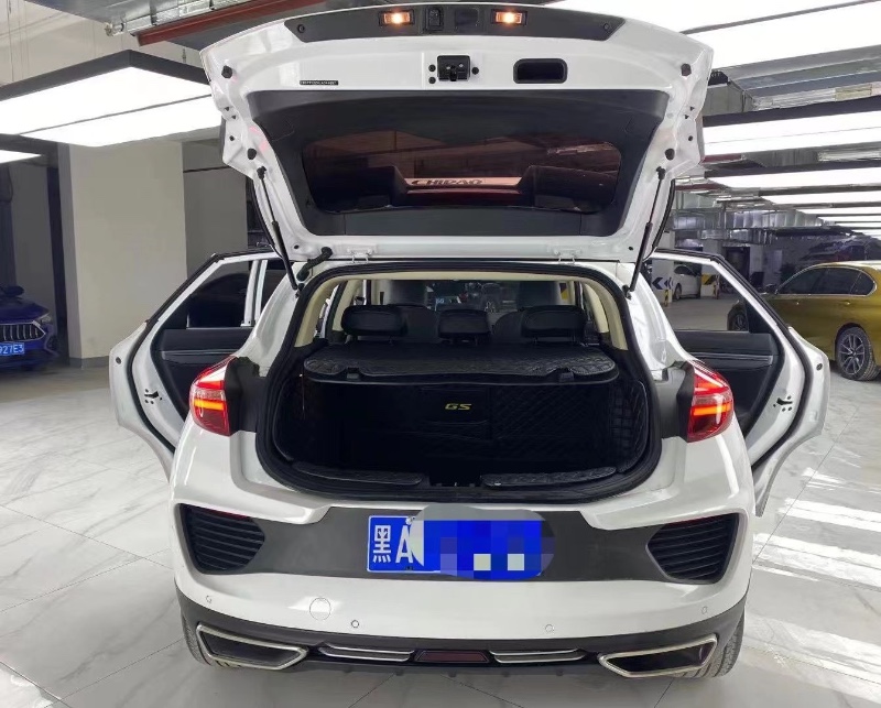 成都19年吉利GS8