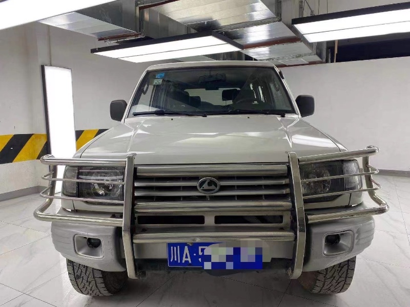 成都14年獵豹汽車黑金剛1