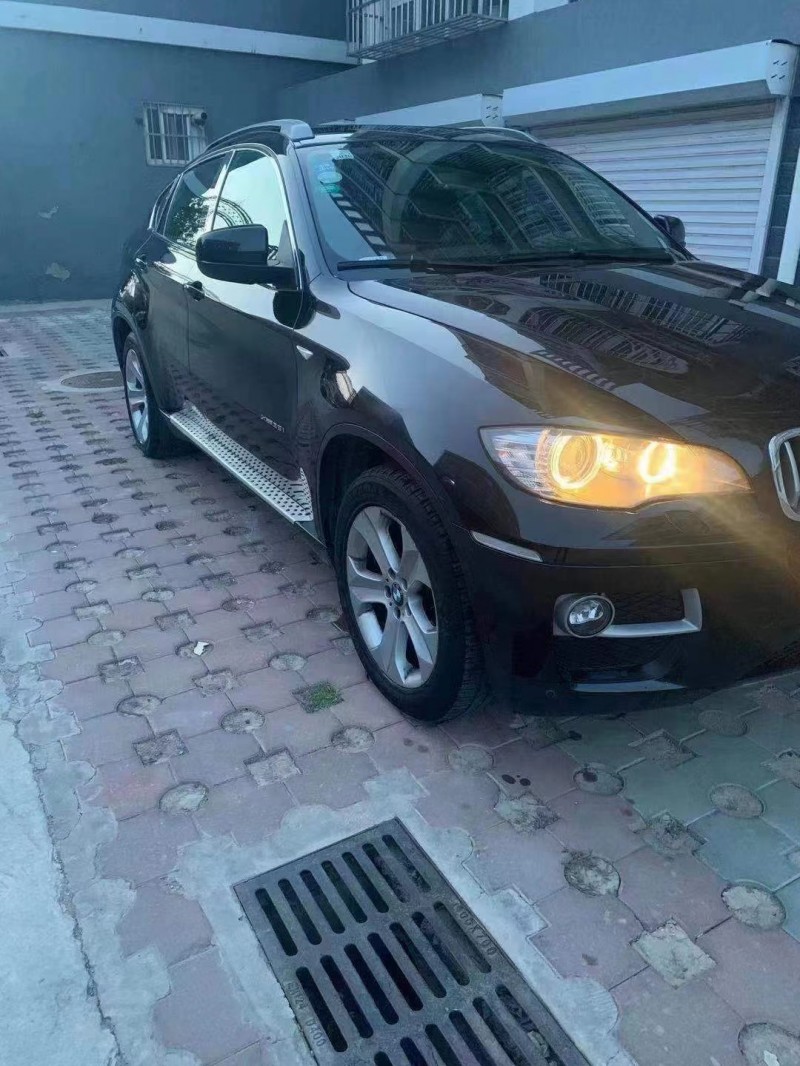 大同13年寶馬X68