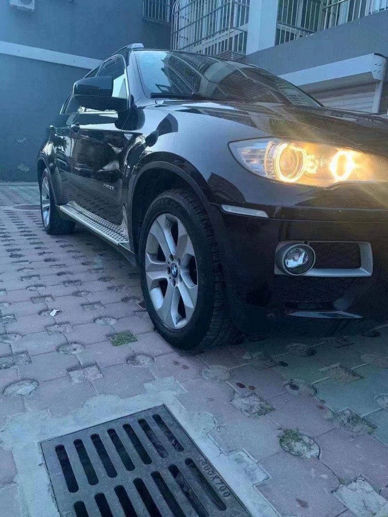 大同13年寶馬X67