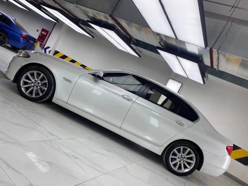 成都15年宝马5系4