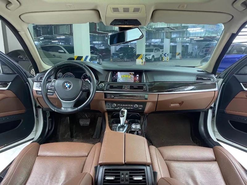 成都15年宝马5系6