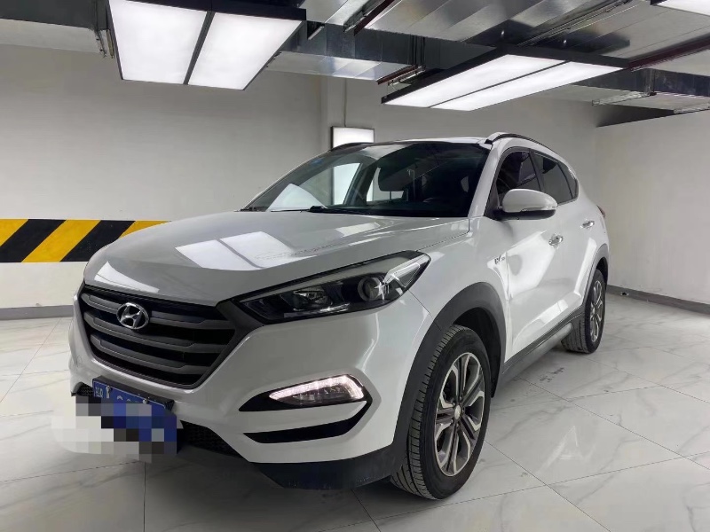 成都15年现代途胜2