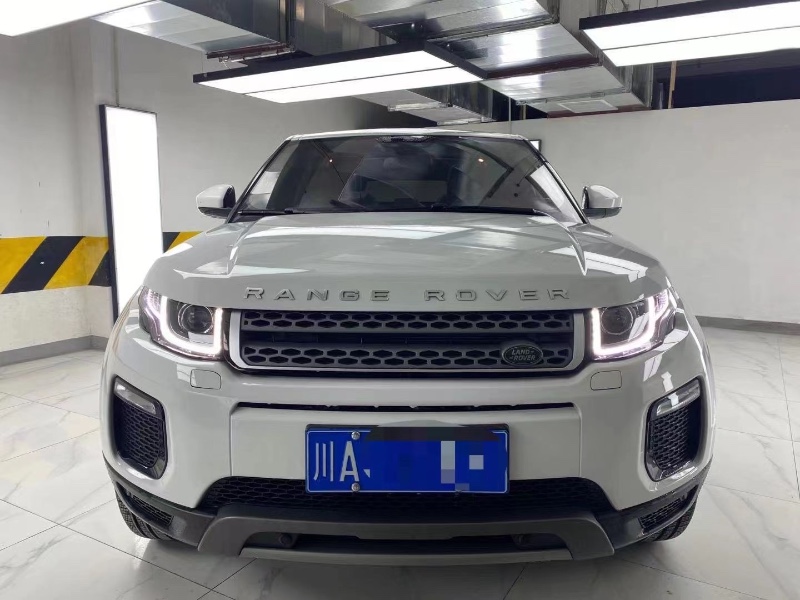 成都19年路虎极光1