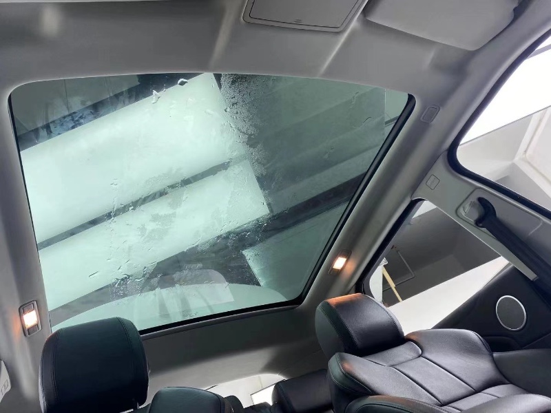 成都19年路虎极光5