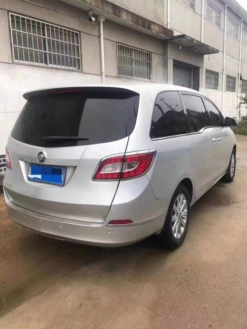 济宁11年别克GL88