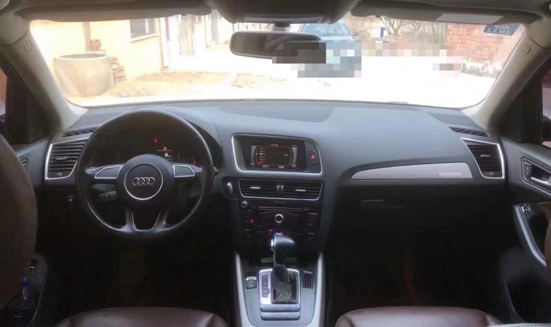 青岛16年奥迪Q54