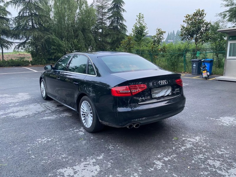 徐州15年奥迪A4L8