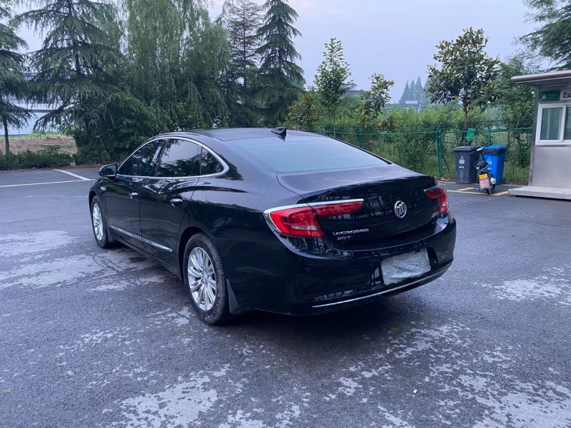 徐州18年别克君越8