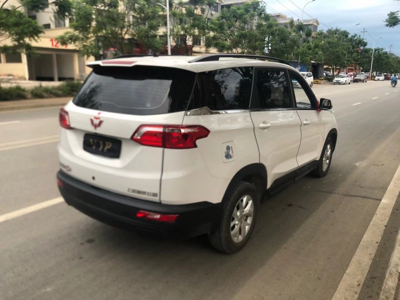黔西南21年五菱汽車宏光S34