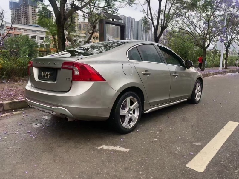 黔西南13年沃爾沃S60L5