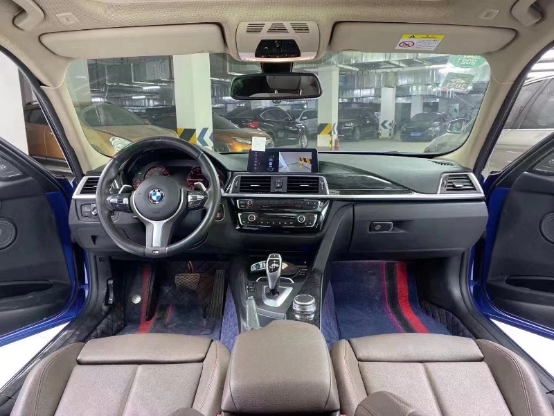 成都19年宝马3系6