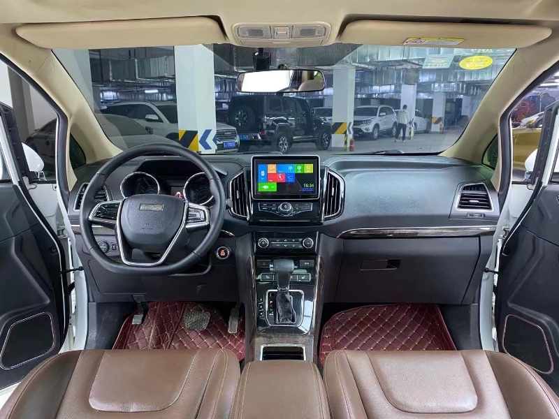 成都17年力帆汽车轩朗5