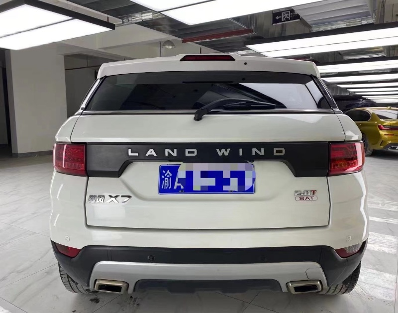 成都18年陆风X73