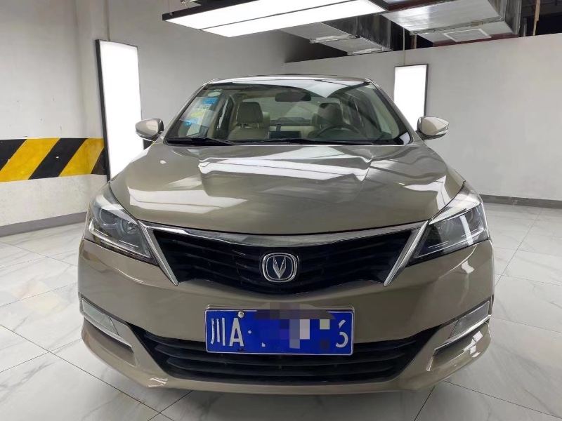 成都15年长安汽车悦翔V71