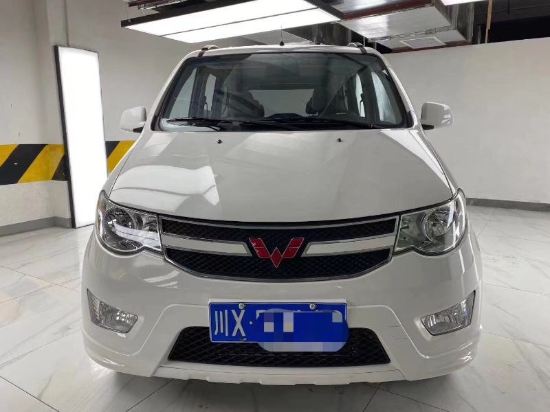 成都19年五菱汽車宏光1