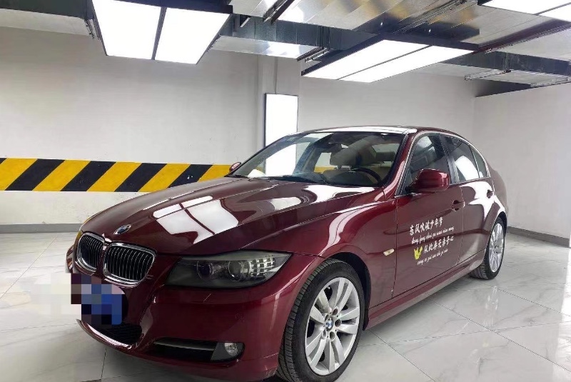 成都11年宝马3系8