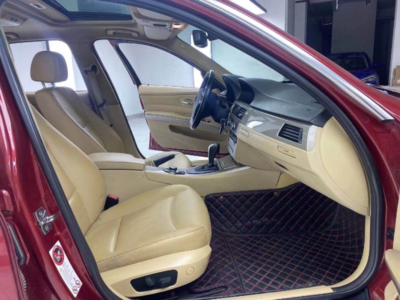 成都11年宝马3系7