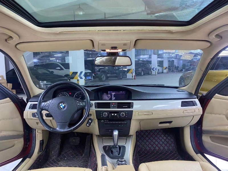 成都11年宝马3系6