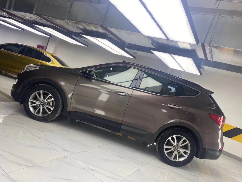 成都14年现代新胜达2