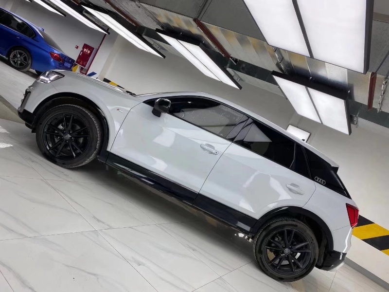 成都20年奥迪Q27