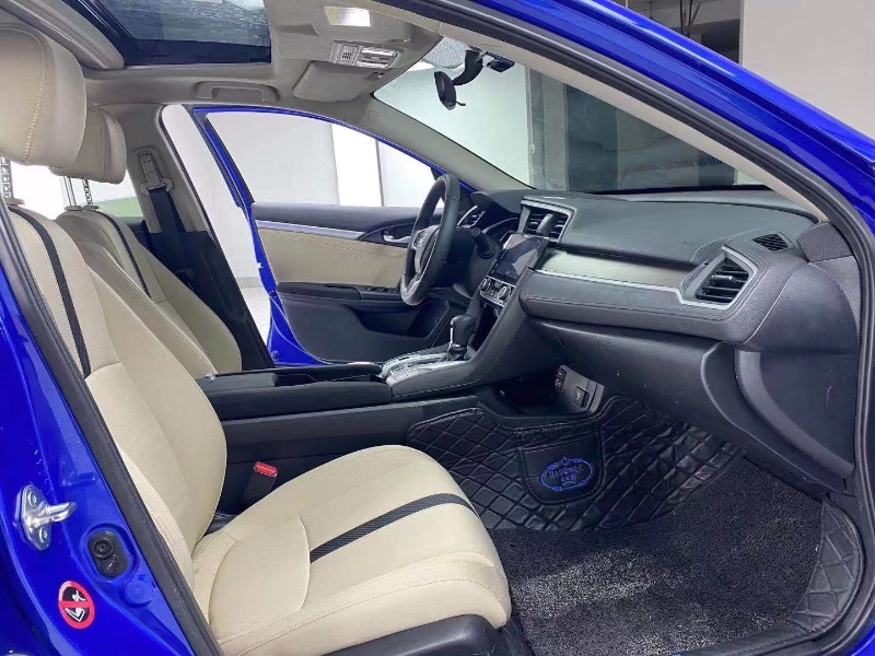 成都18年本田思域5