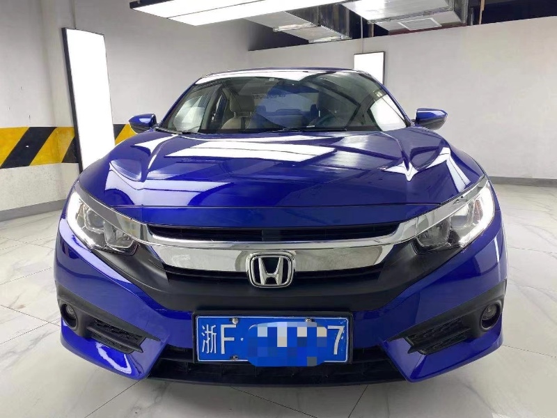 成都18年本田思域1