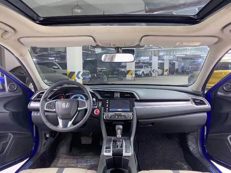 成都18年本田思域9