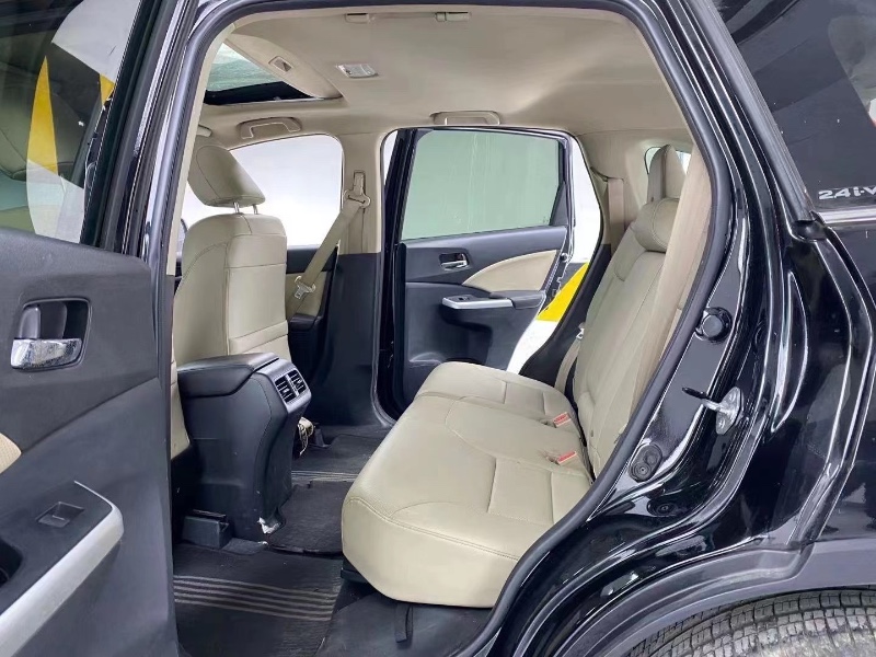 成都16年本田CR-V8