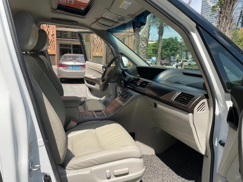 佛山14年本田艾力绅6