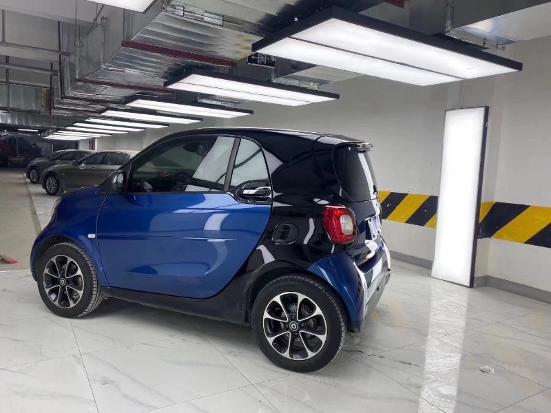 成都17年奔驰smart3