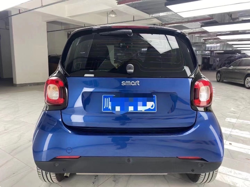 成都17年奔驰smart5