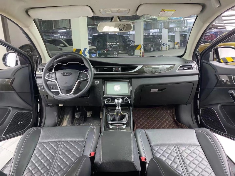 成都17年众泰Z5604