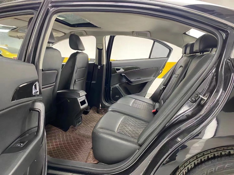 成都17年众泰Z5601