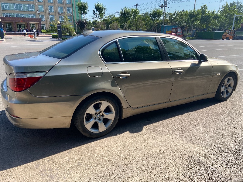 潍坊10年宝马5系4