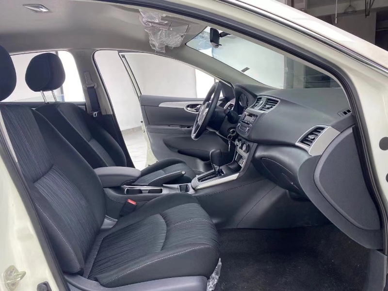 成都20年日产轩逸5