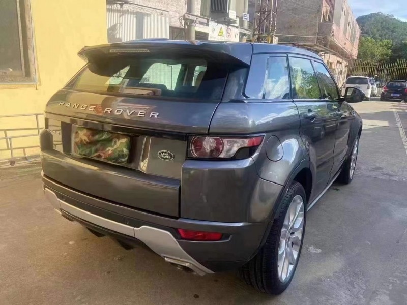 广州16年路虎极光8