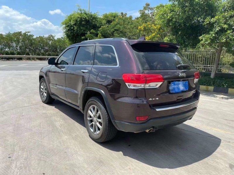 唐山14年Jeep大切諾基5
