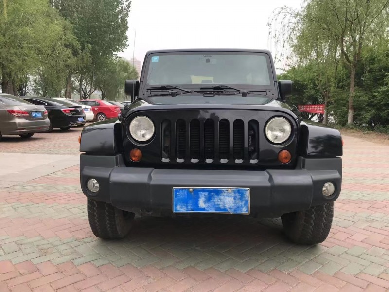 唐山13年Jeep牧馬人1