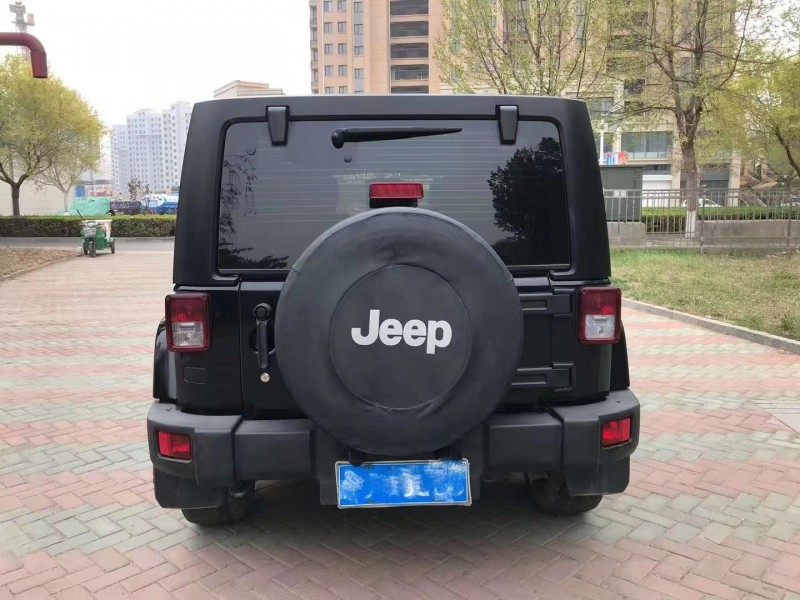 唐山13年Jeep牧馬人5